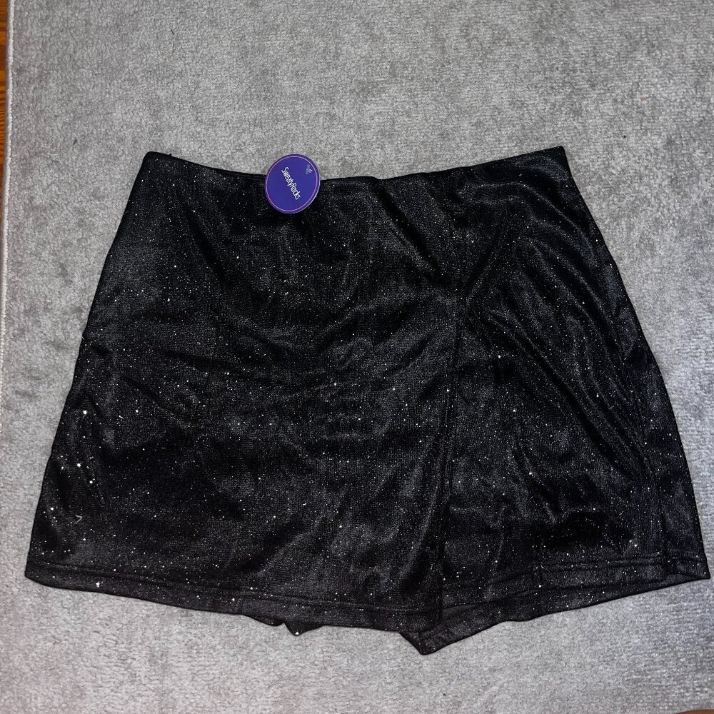 NWT Sparkle Skort